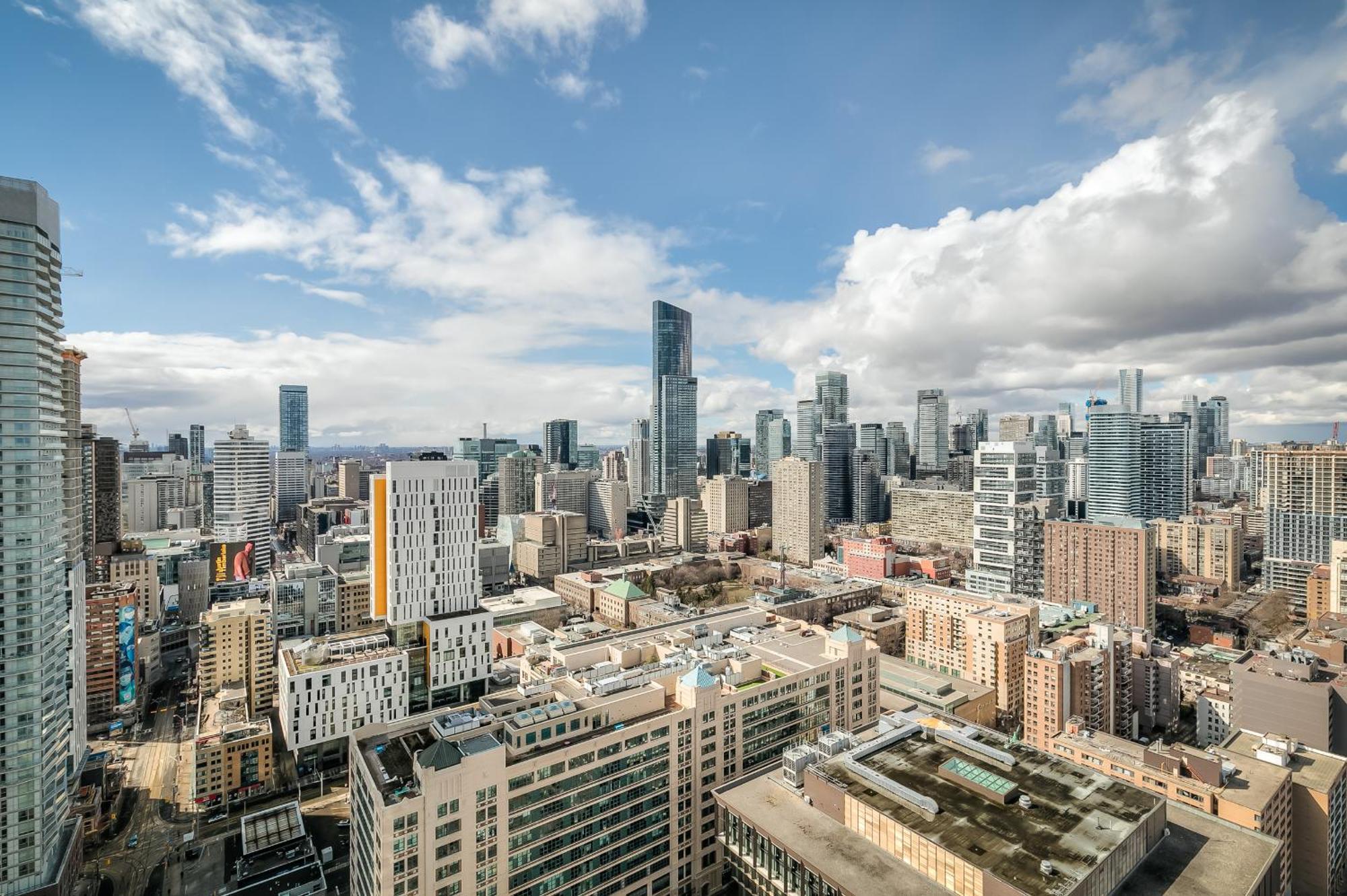 Panorama Suites Downtown Toronto Bagian luar foto