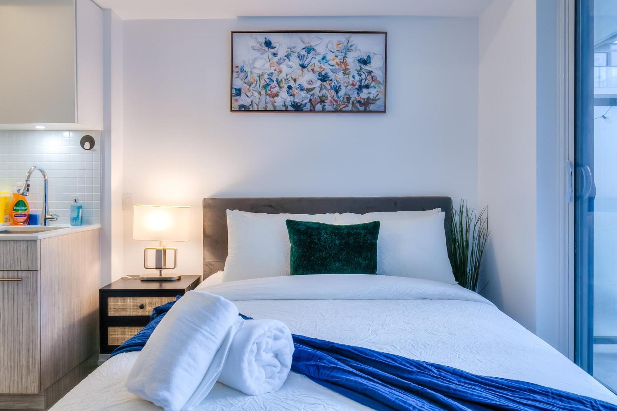 Panorama Suites Downtown Toronto Bagian luar foto